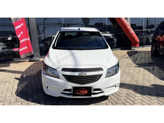 CHEVROLET ONIX 1.0 MPFI JOY 8V FLEX 4P MANUAL CHEVROLET ONIX 1.0 MPFI JOY 8V FLEX 4P MANUAL